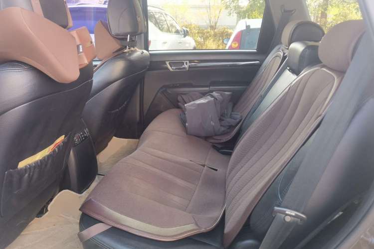 Used Kia Borrego 2013 3.8L Luxury Edition China V standard Left Rear Seat