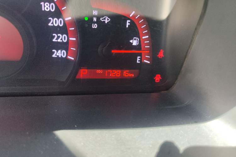 Used Kia Borrego 2013 3.8L Luxury Edition China V standard Odometer Close Up