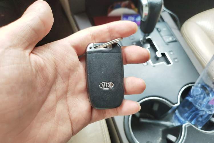Used Kia Borrego 2013 3.8L Luxury Edition China V standard Vehicle Key