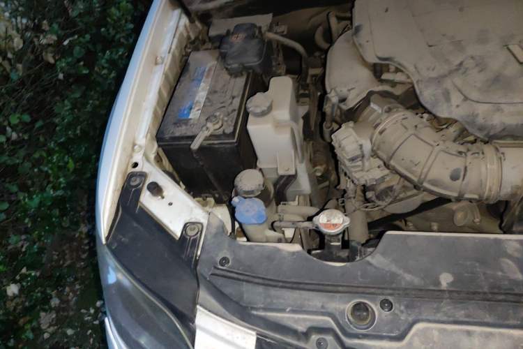 Used Kia Borrego 2013 3.8L Luxury Edition China V standard Engine Bay Right