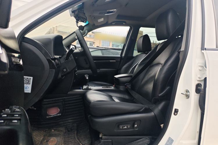 Used Kia Borrego 2013 3.8L Luxury Edition China V standard Left Front Seat