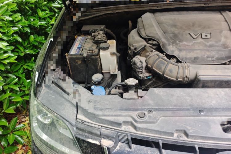 Used Kia Borrego 2015 3.8L Luxury Edition China IV Engine Bay Right