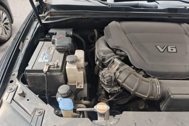 Used Kia Borrego 2015 3.8L Luxury Edition China IV Engine Bay Right