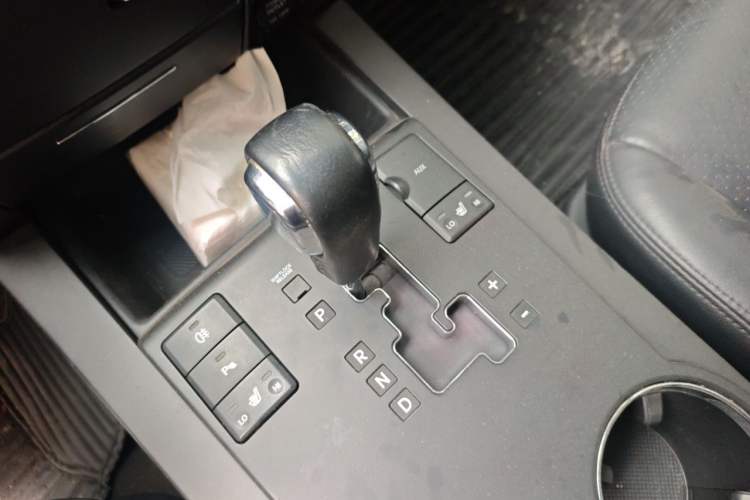 Used Kia Borrego 2015 3.8L Luxury Edition China IV Gear Lever