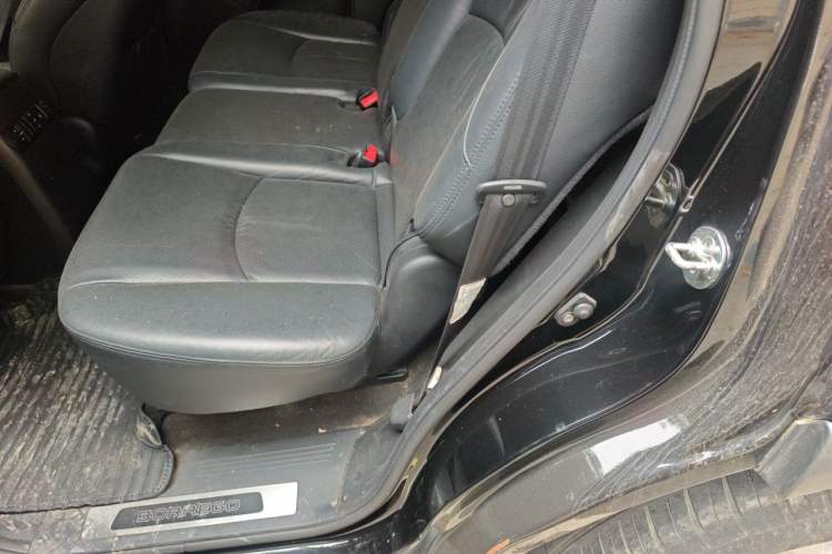 Used Kia Borrego 2015 3.8L Luxury Edition China IV Left Rear Seat