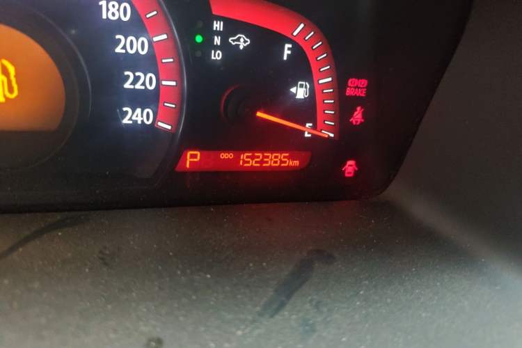 Used Kia Borrego 2015 3.8L Luxury Edition China IV Odometer Close Up