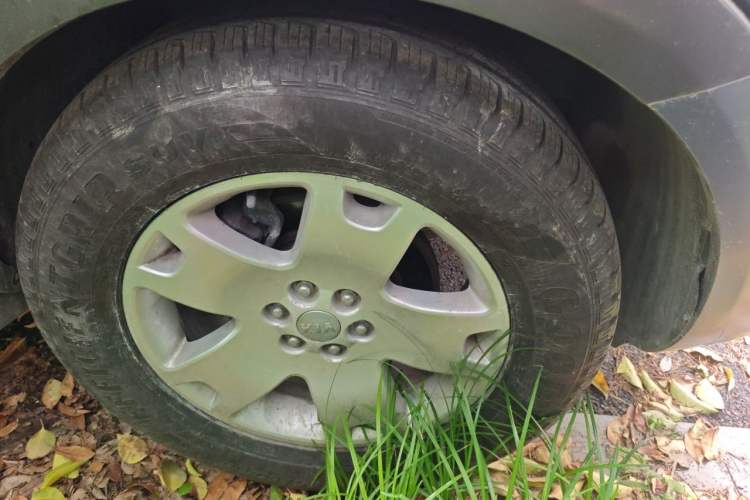 Used Kia Borrego 2015 3.8L Luxury Edition China IV Right Front Wheel Hub