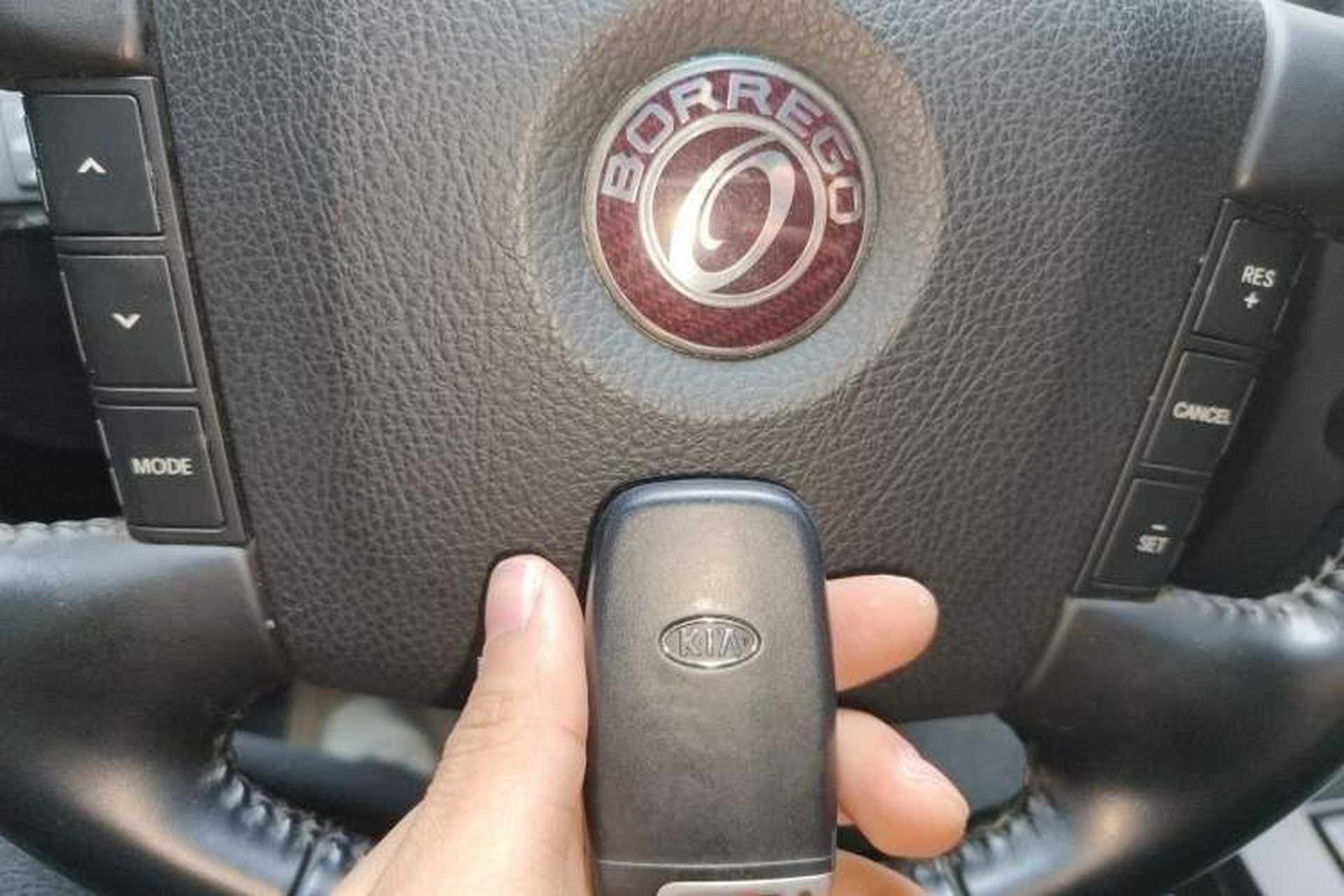 Used Kia Borrego 2015 3.8L Luxury Edition China IV Vehicle Key