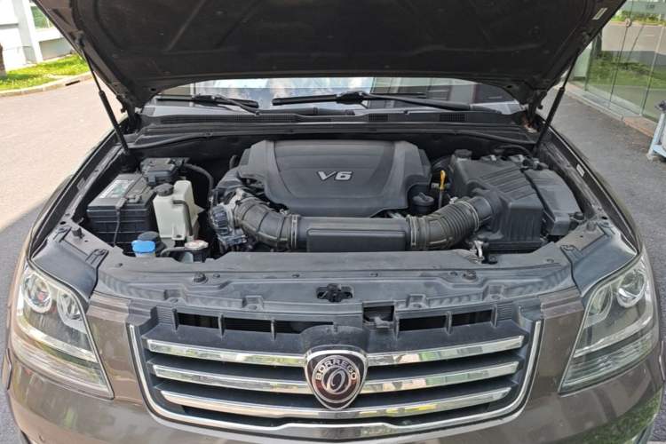 Used Kia Borrego 2015 3.8L Luxury Edition China V-standard Engine Bay