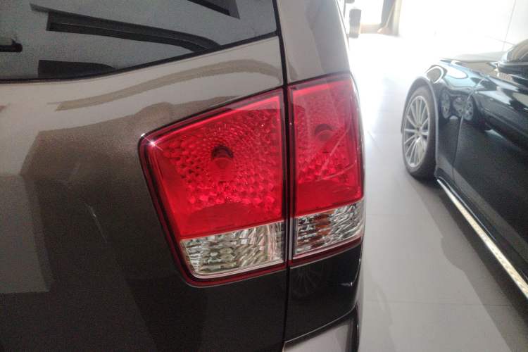 Used Kia Borrego 2015 3.8L Luxury Edition China IV Exterior 6