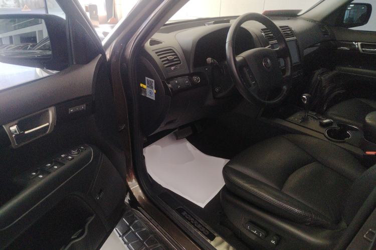 Used Kia Borrego 2015 3.8L Luxury Edition China IV Interior 3
