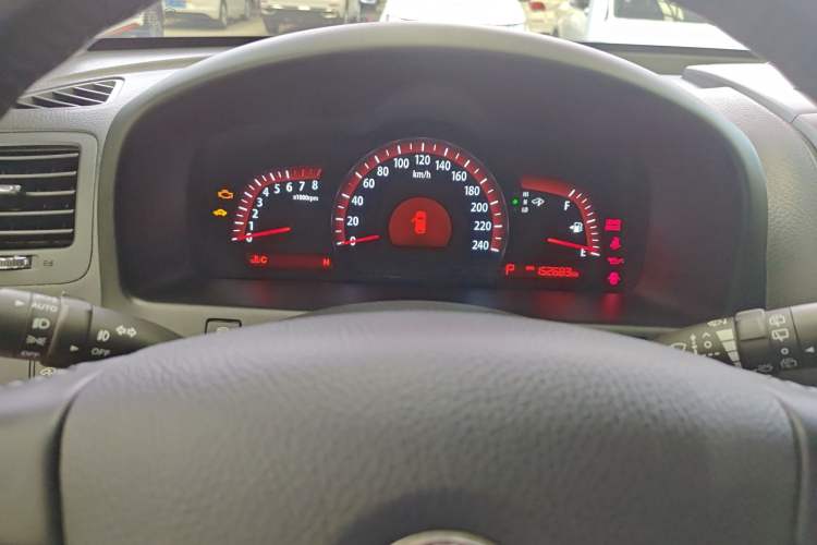 Used Kia Borrego 2015 3.8L Luxury Edition China IV Odometer Close Up