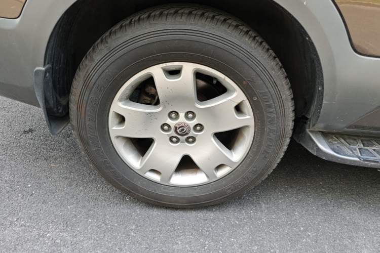 Used Kia Borrego 2015 3.8L Luxury Edition China V-standard Right Rear Wheel Hub