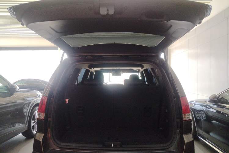 Used Kia Borrego 2015 3.8L Luxury Edition China IV Trunk