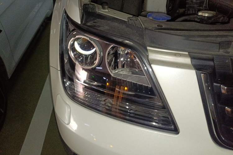 Used Kia Borrego 2015 3.8L Luxury Edition China IV Right Front Headlight