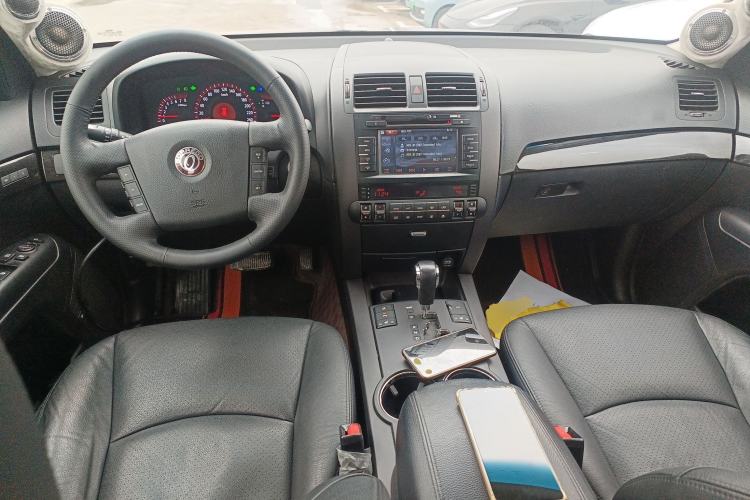 Used Kia Borrego 2015 3.8L Luxury Edition China IV Center Console