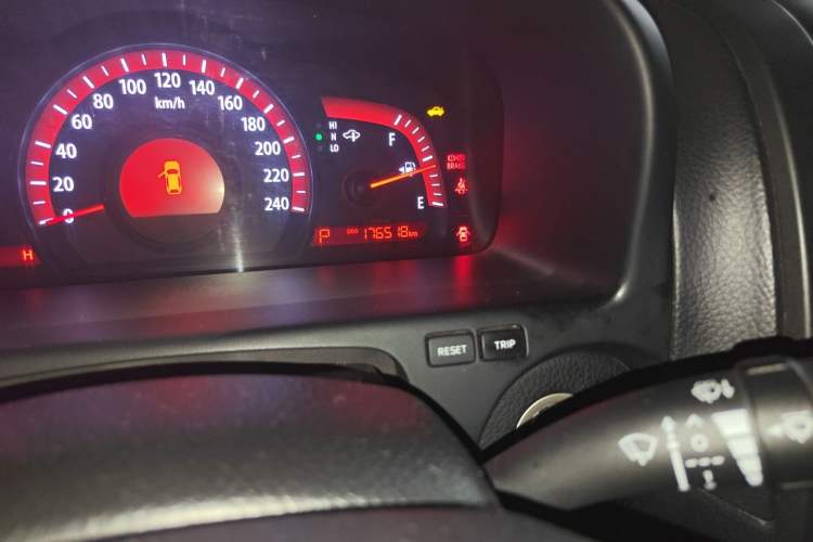 Used Kia Borrego 2015 3.8L Luxury Edition China IV Odometer Close Up