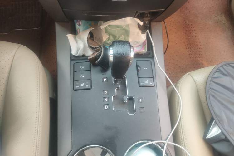 Used Kia Borrego 2015 3.8L Luxury Edition China IV Gear Lever