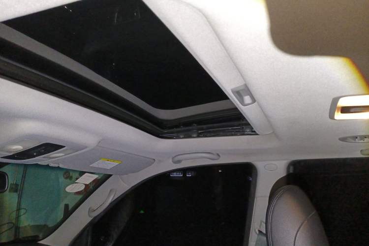 Used Kia Borrego 2015 3.8L Luxury Edition China IV Headliner