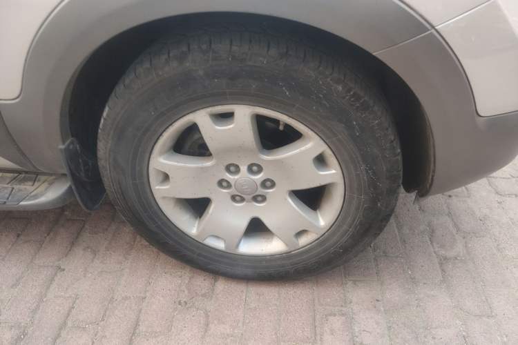 Used Kia Borrego 2015 3.8L Luxury Edition China IV Right Front Wheel Hub