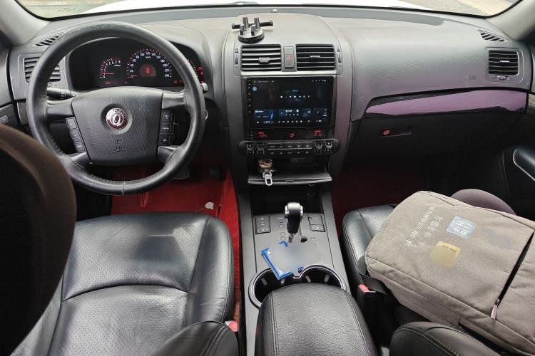Used Kia Borrego 2015 3.8L Luxury Edition China IV Center Console