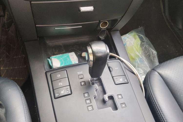Used Kia Borrego 2015 3.8L Luxury Edition China IV Gear Lever