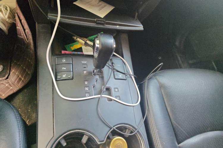 Used Kia Borrego 2015 3.8L Luxury Edition China V-standard Gear Lever