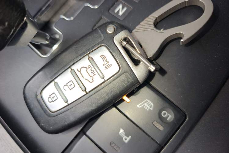 Used Kia Borrego 2015 3.8L Luxury Edition China V-standard Interior 1