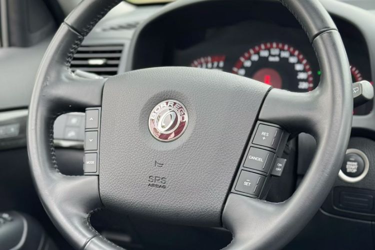Used Kia Borrego 2015 3.8L Luxury Edition China IV Interior 4