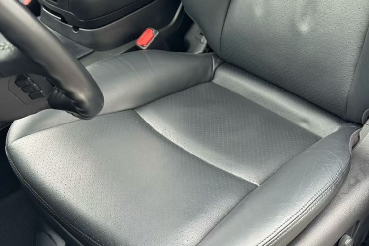 Used Kia Borrego 2015 3.8L Luxury Edition China IV Interior 5
