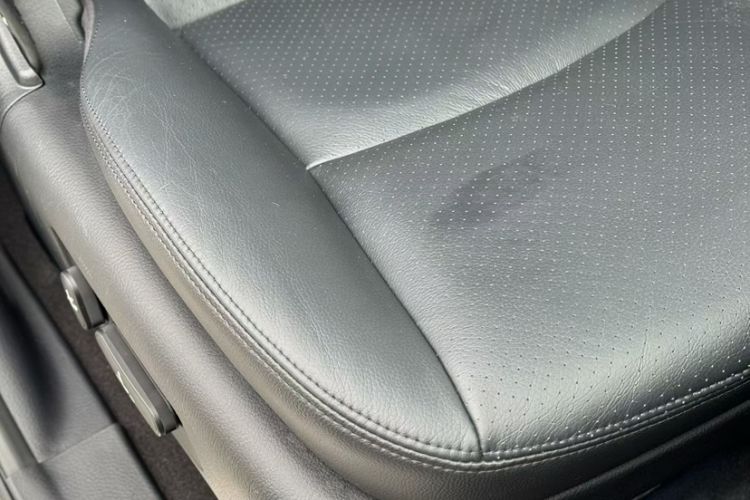 Used Kia Borrego 2015 3.8L Luxury Edition China IV Interior 9