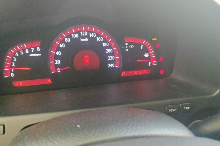 Used Kia Borrego 2015 3.8L Luxury Edition China V-standard Odometer Close Up