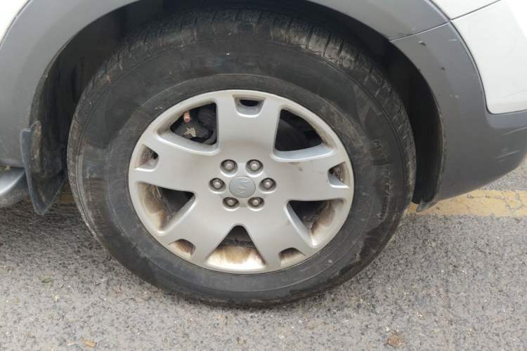 Used Kia Borrego 2015 3.8L Luxury Edition China IV Right Front Wheel Hub