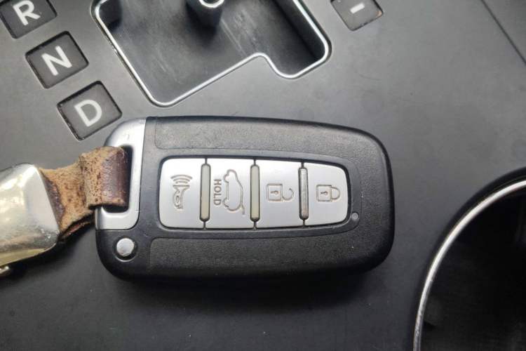 Used Kia Borrego 2015 3.8L Luxury Edition China IV Vehicle Key
