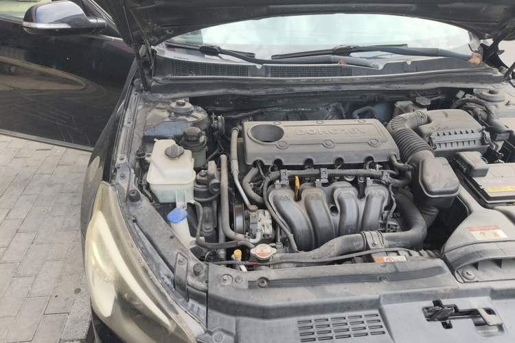 Used Kia Cadenza 2011 2.4L Business Edition Engine Bay Right