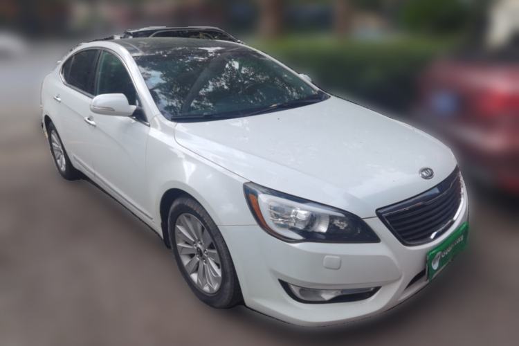 Used Kia Cadenza 2011 2.4L Elite Edition Front Right 45 Deg