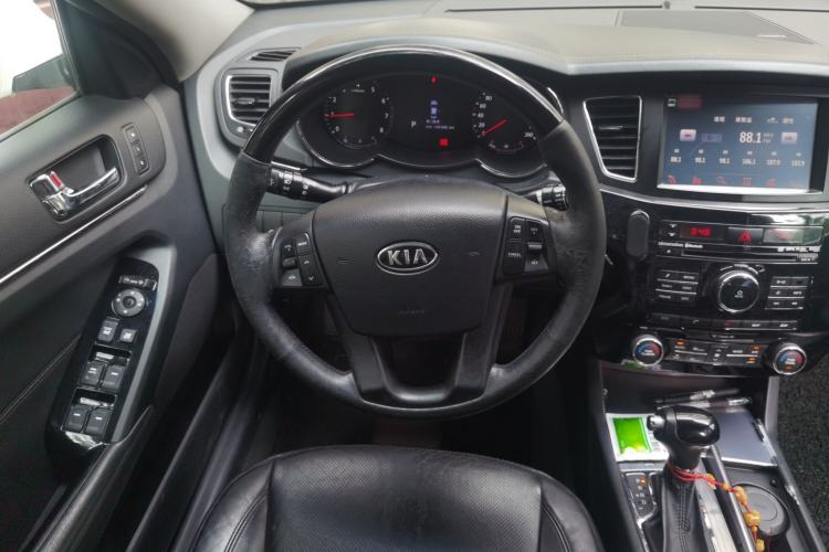 Used Kia Cadenza 2011 2.4L Elite Edition Steering Wheel