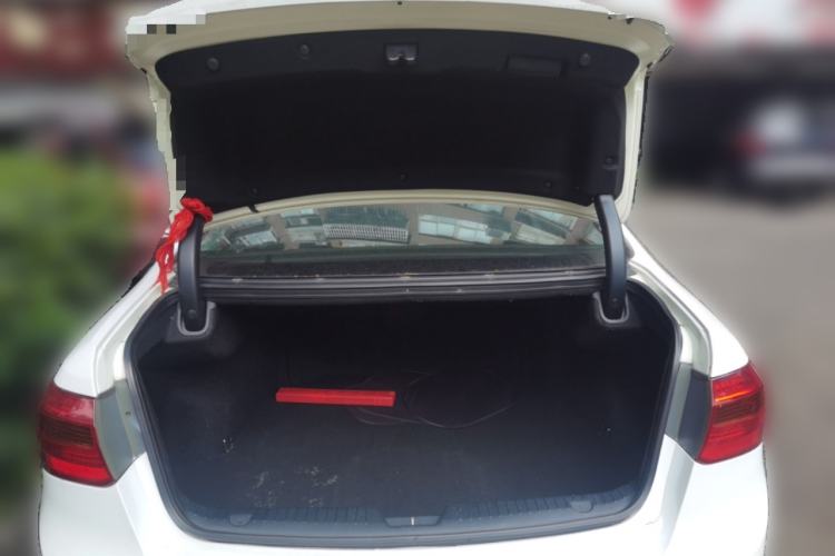 Used Kia Cadenza 2011 2.4L Elite Edition Trunk
