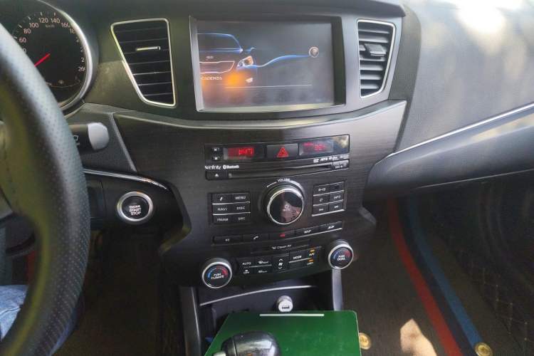 Used Kia Cadenza 2012 2.4L Luxury Version Audio And AC Panel