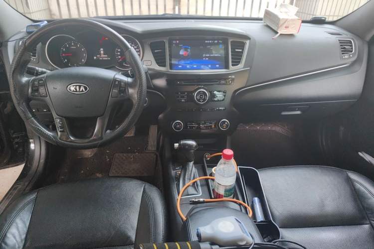 Used Kia Cadenza 2012 2.4L Business Edition Center Console