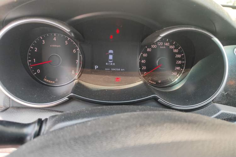 Used Kia Cadenza 2012 2.4L Luxury Version Odometer Close Up
