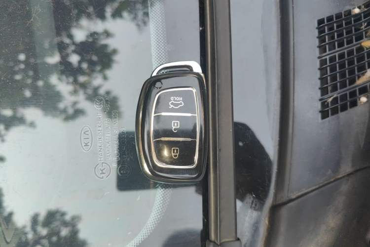 Used Kia Cadenza 2012 2.4L Business Edition Vehicle Key