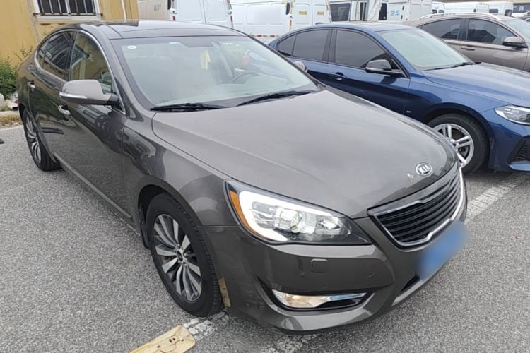 Used Kia Cadenza 2012 2.4L Luxury Version Front Right 45 Deg