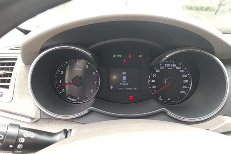 Used Kia Cadenza 2012 2.4L Luxury Version Instrument Cluster