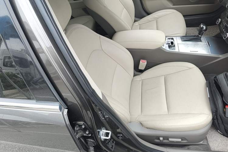 Used Kia Cadenza 2012 2.4L Luxury Version Right Front Seat