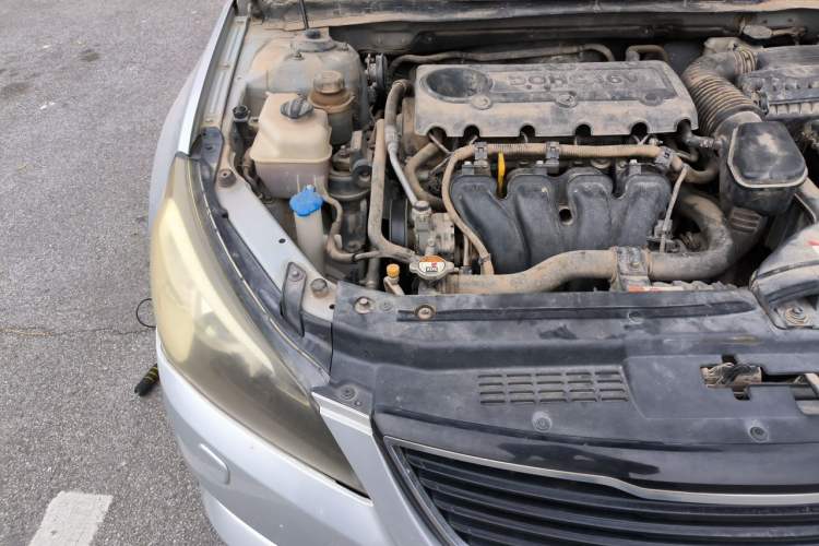 Used Kia Cadenza 2012 2.4L Flagship Edition Engine Bay Right