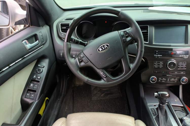 Used Kia Cadenza 2012 2.4L Flagship Edition Steering Wheel