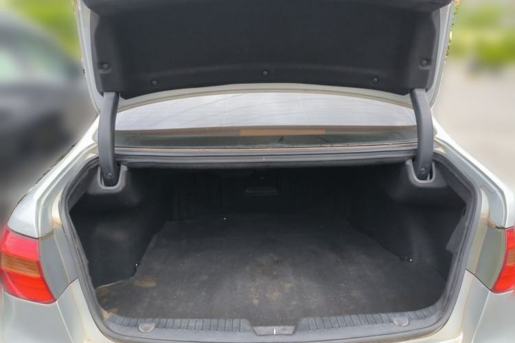 Used Kia Cadenza 2012 2.4L Flagship Edition Trunk