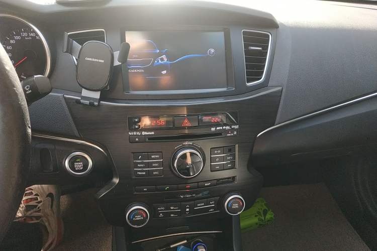 Used Kia Cadenza 2012 2.4L Luxury Version Audio And AC Panel