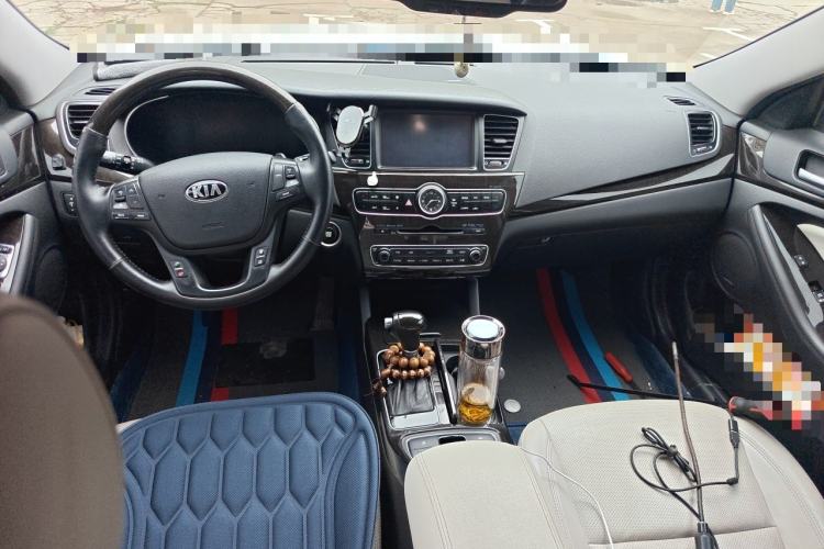 Used Kia Cadenza 2012 2.4L Luxury Version Center Console